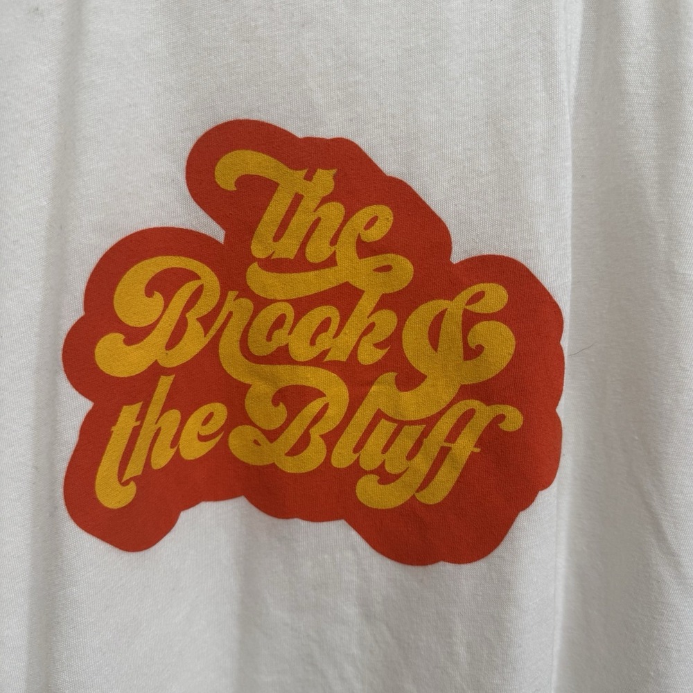 Camp Collection Colorful Retro Style The Brook & the Bluff T-Shirt Size Large - Picture 4 of 9